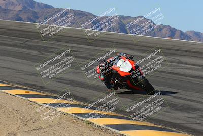 media/Mar-21-2025-CVMA Friday Practice (Fri) [[30cd4fe323]]/2-Racer 1/Session 2 (Bowl)/
